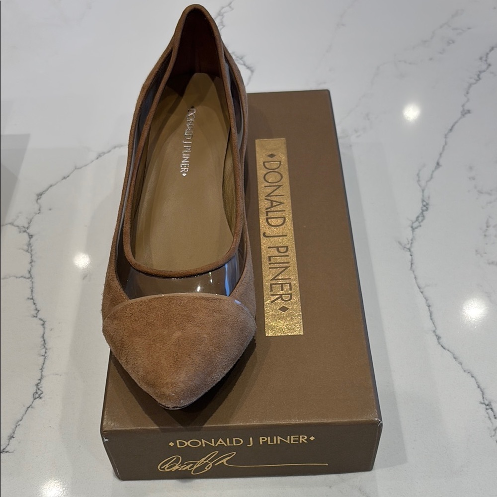 Donald J. Pliner Women's Camel Kid Suede/Vinyl